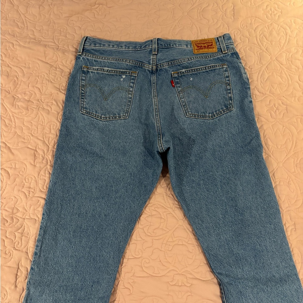 Women’s Levi’s 501 Jeans - Picture 3 of 7
